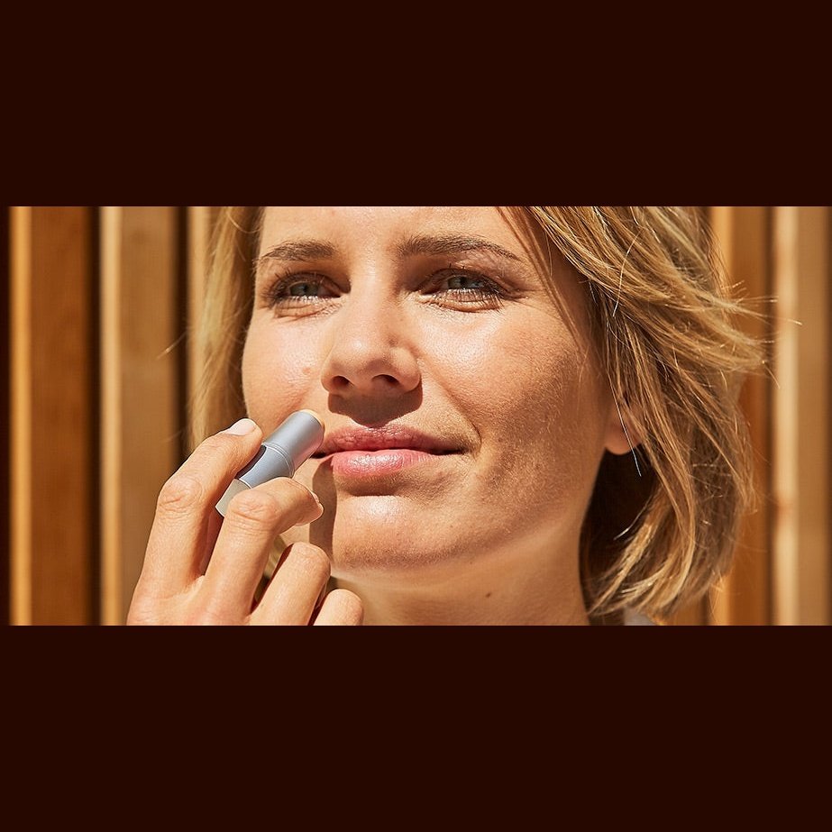 ISDIN PROTECTOR LABIAL HV SPF30 LIP BALM 4G